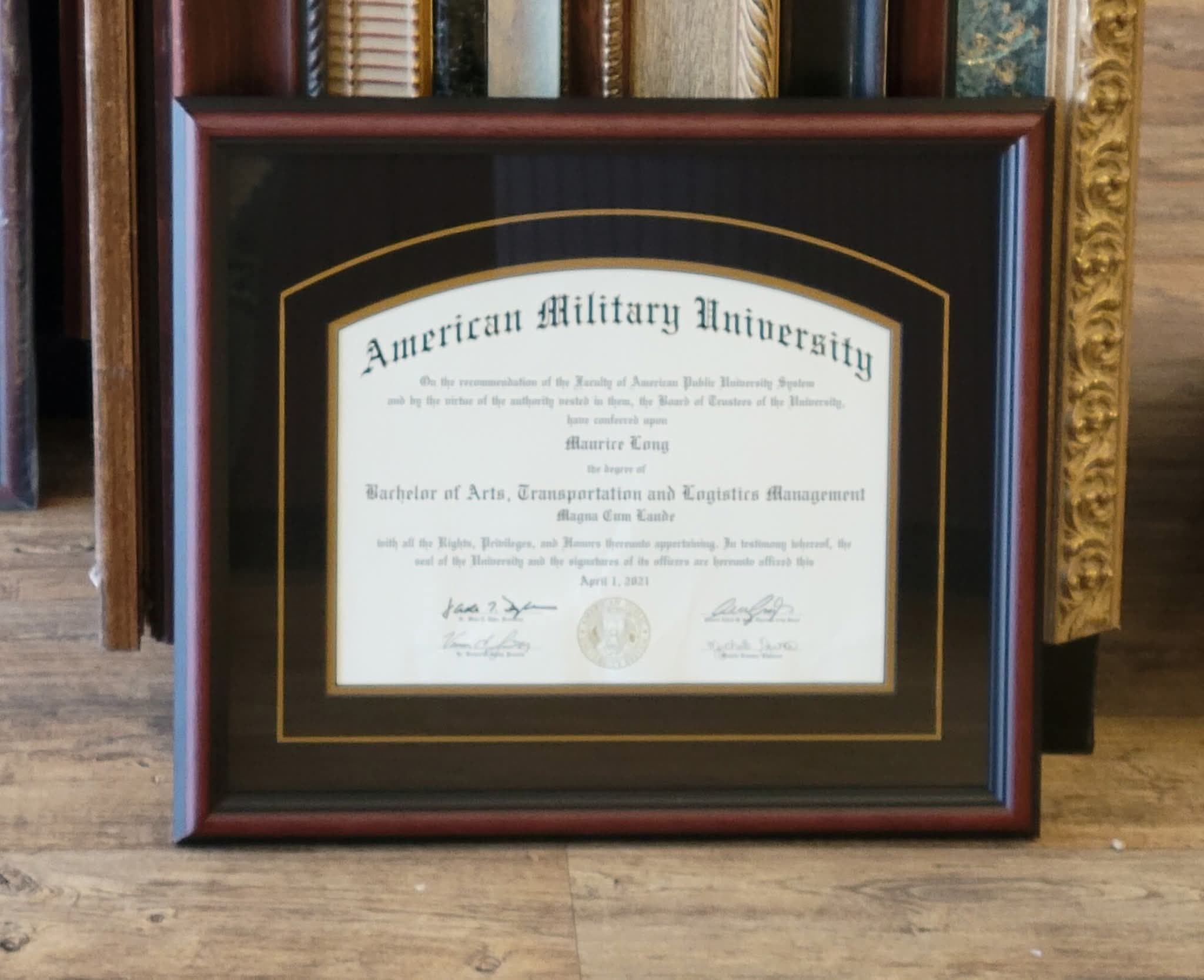 Diplomas Framing