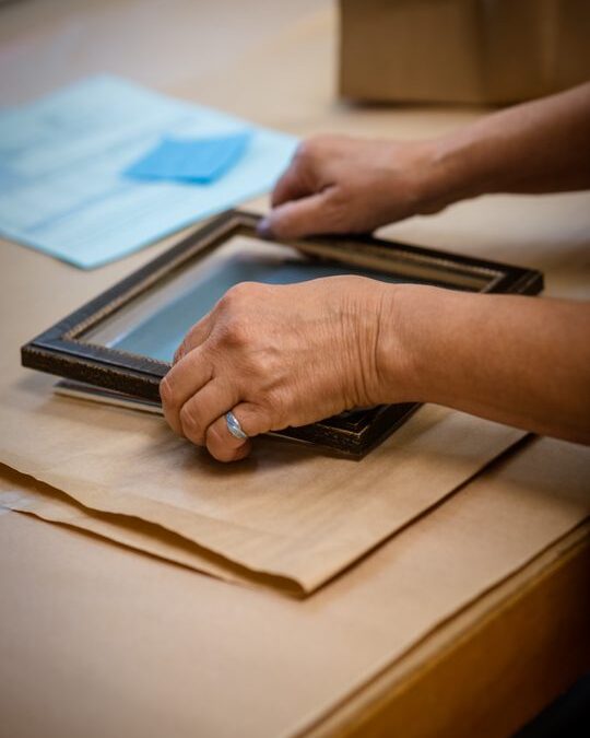 5 Reasons to Work With an Independent Framer
